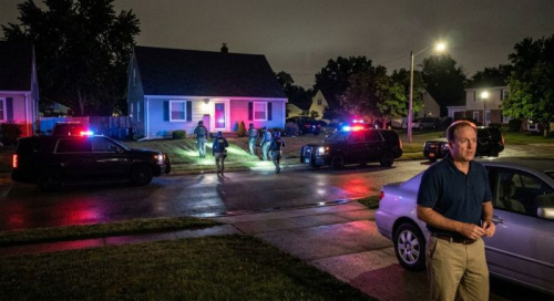 Everyone Thought Their Quiet Neighbor Was Just an IT Consultant Working From Home — Until the FBI Knocked on Every Door on the Street